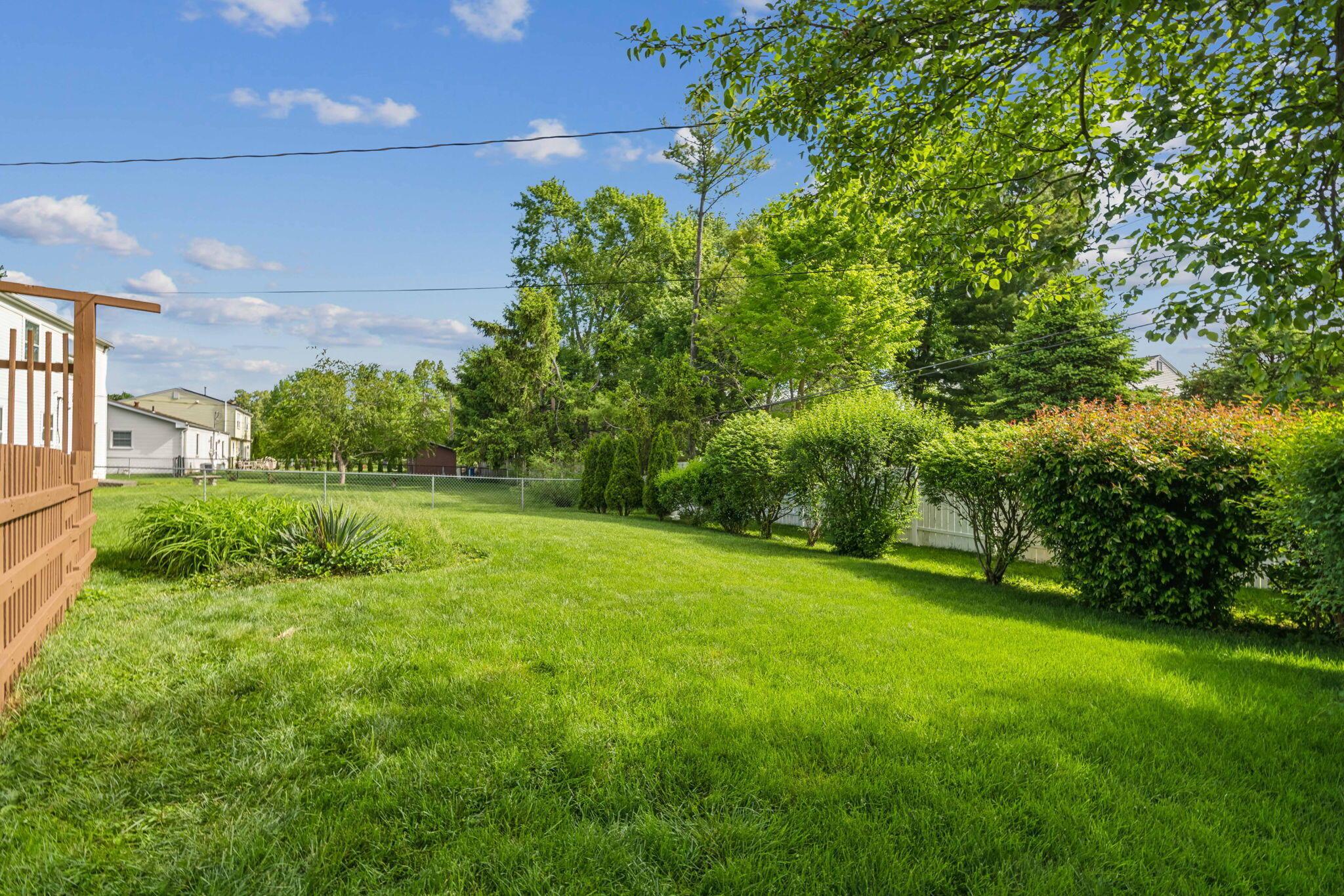 5050 Bridgeport Road Columbus, OH 43220 - Photo 10 of 10 Backyard