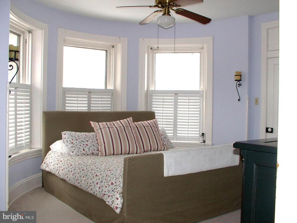133 South Broad Street Lititz, PA 17543 - Photo 7 of 10