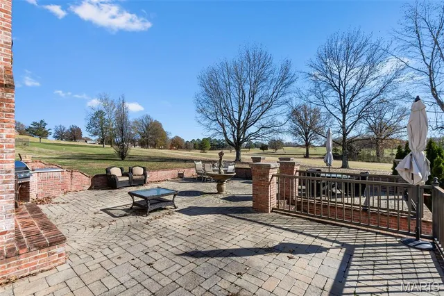 $695,000 | 14160 Augusta Circle, Dexter, MO 63841