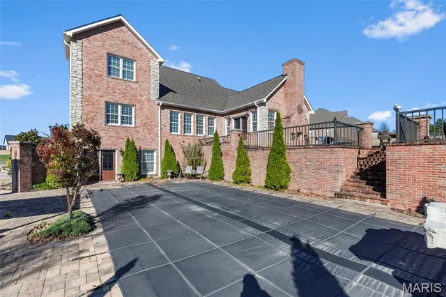 $695,000 | 14160 Augusta Circle, Dexter, MO 63841