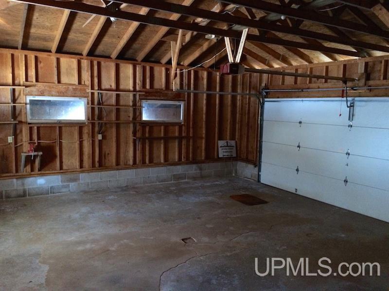 59 Feather Ridge Road Marquette, MI 49855 - Photo 11 of 31 Gallery Image 11