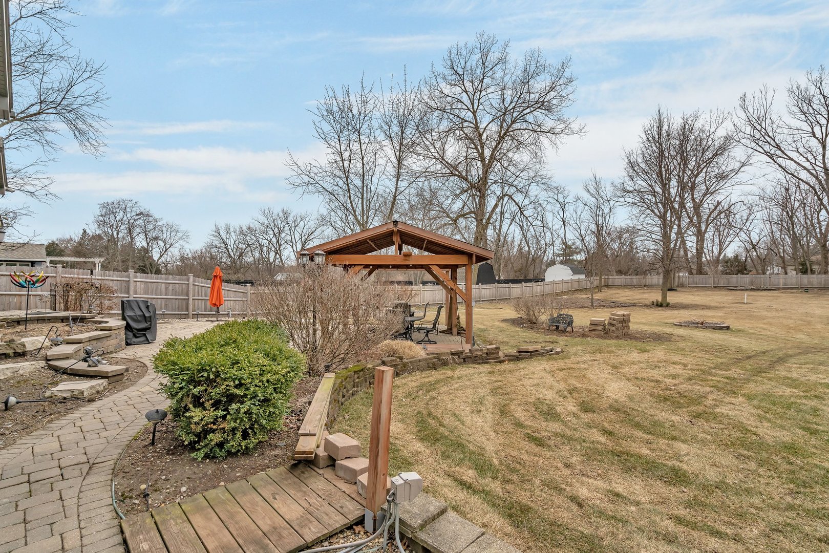 11600 North Brightway Road Mokena, IL 60448 - Photo 50 of 62 a view of a backyard with sitting area