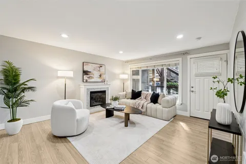 $305,000 | 21305 48th Avenue West, Unit B110, Mountlake Terrace, WA 98043