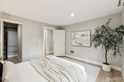 $305,000 | 21305 48th Avenue West, Unit B110, Mountlake Terrace, WA 98043