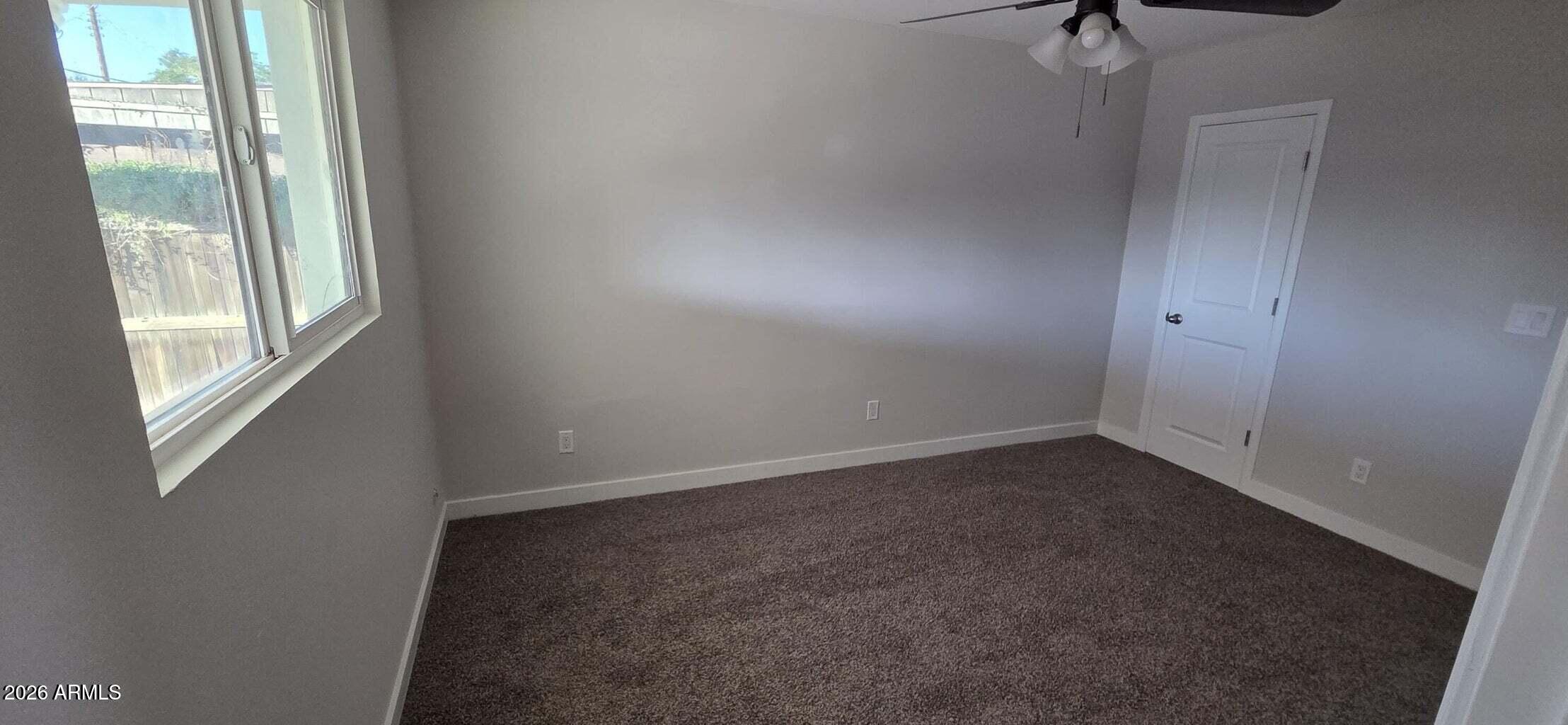 5721 West Cheery Lynn Road Phoenix, AZ 85031 - Photo 12 of 20 12