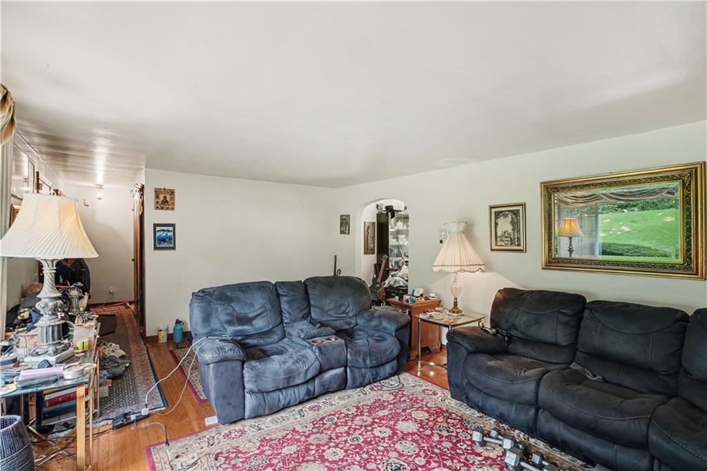 46 Laurel Ridge Road Coraopolis, PA 15108 - Photo 10 of 38