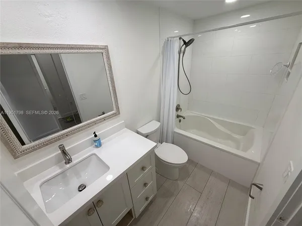 $428,000 | 8826 West Flagler Street, Unit 112, Miami, FL 33174