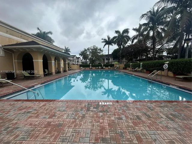 $475,000 | 8826 West Flagler Street, Unit 112, Miami, FL 33174