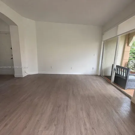 $428,000 | 8826 West Flagler Street, Unit 112, Miami, FL 33174