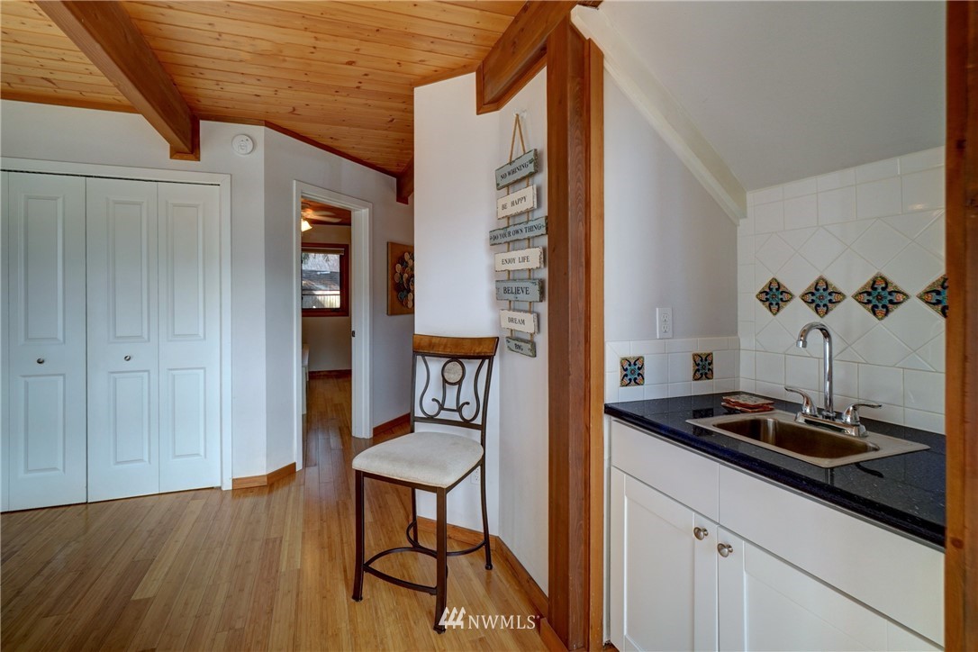 141 Northeast Wagon Wheel Road Belfair, WA 98528 - Photo 14 of 39 Gallery Image 14