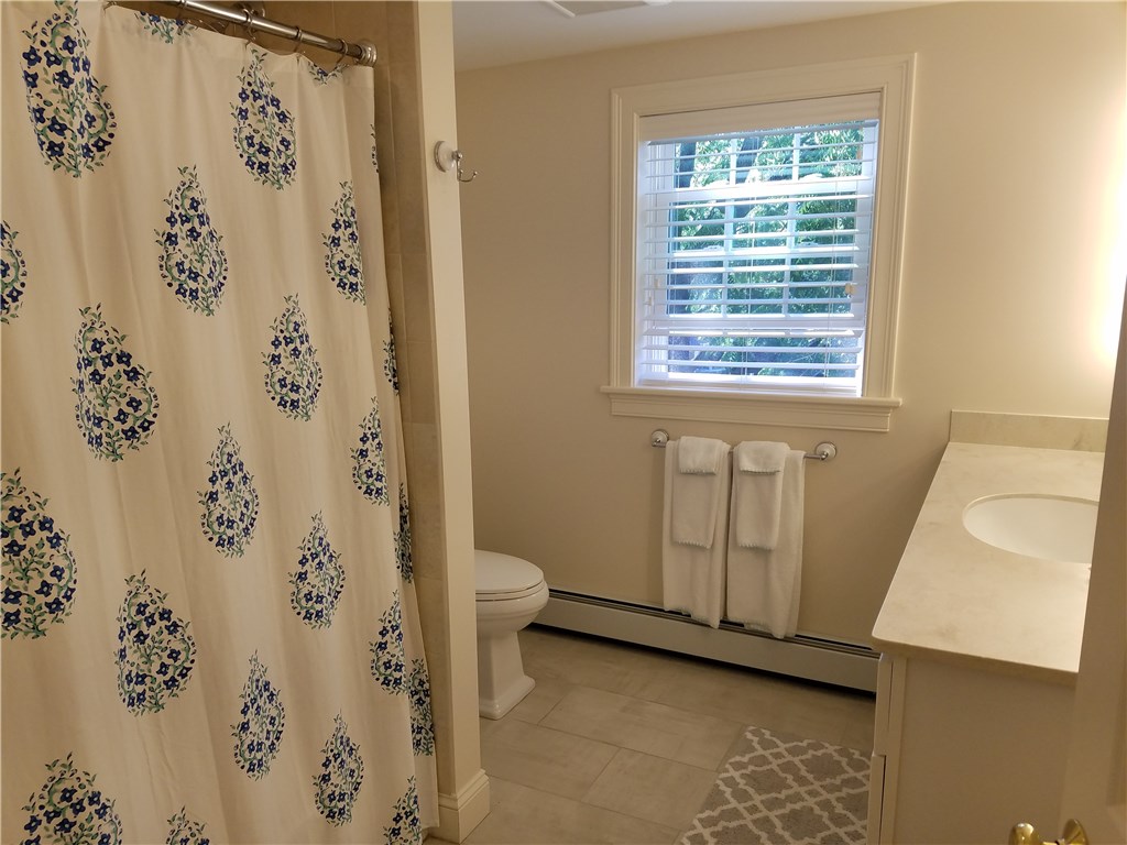 1312 Wapping Road Middletown, RI 02842 - Photo 24 of 42 2nd Floor Bath&Tub