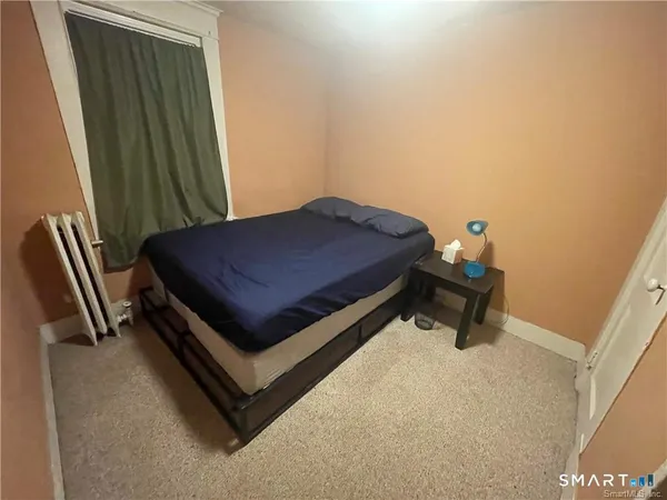 $1,750 | 1484 Dixwell Avenue, Unit 3, Hamden, CT 06514