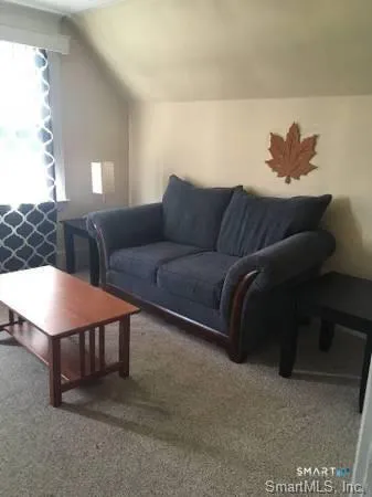 $1,750 | 1484 Dixwell Avenue, Unit 3, Hamden, CT 06514
