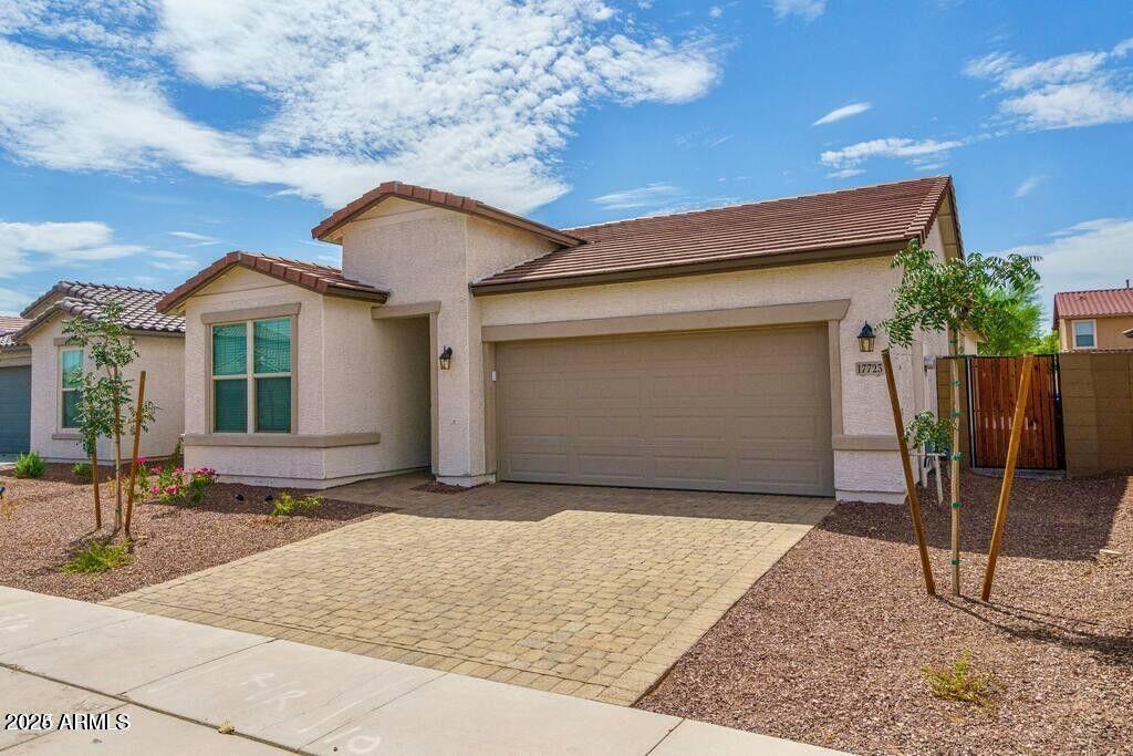 20251101023318183257000000-o