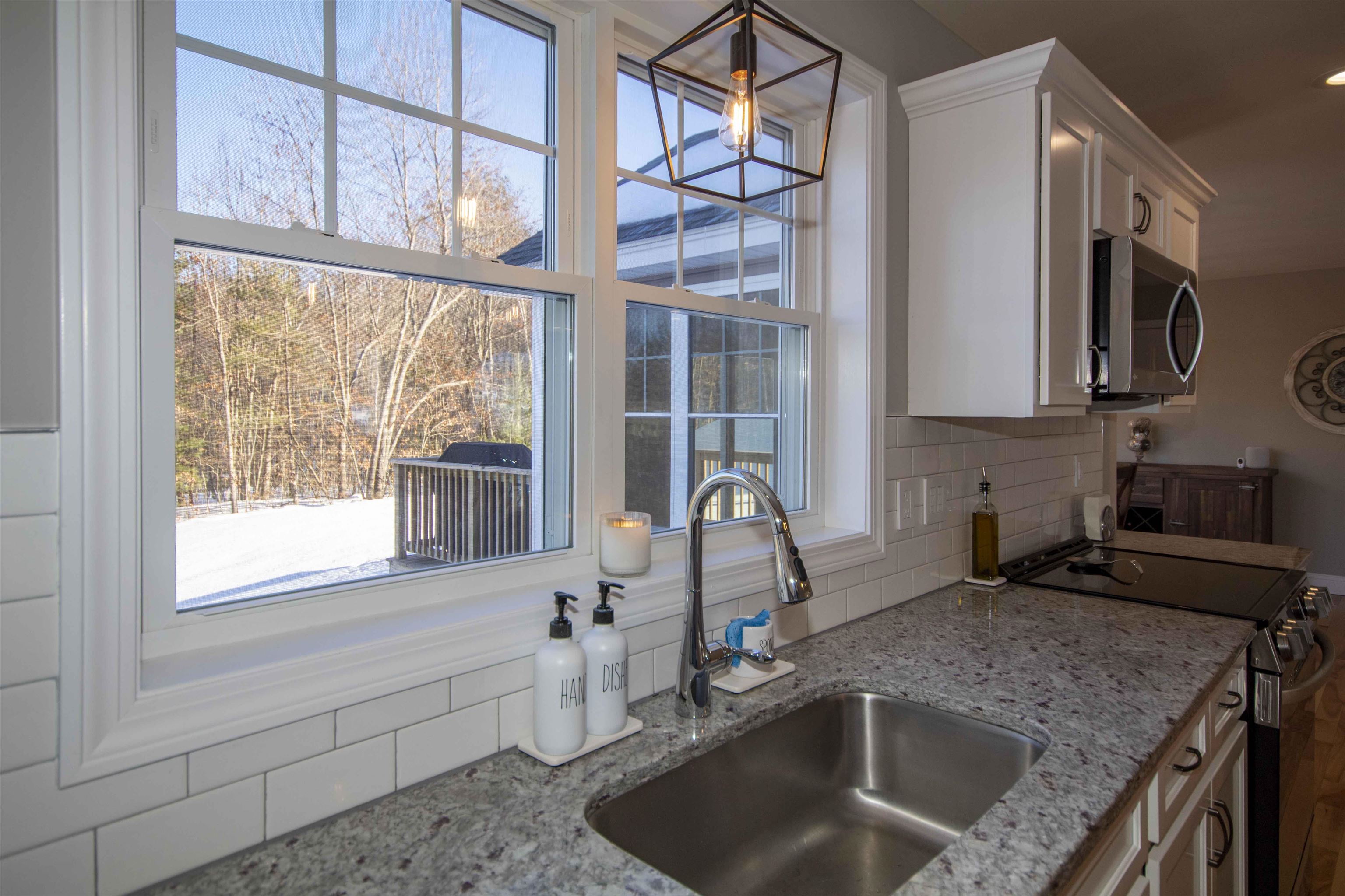 45 Marigold Way Hooksett, NH 03106 - Photo 26 of 48