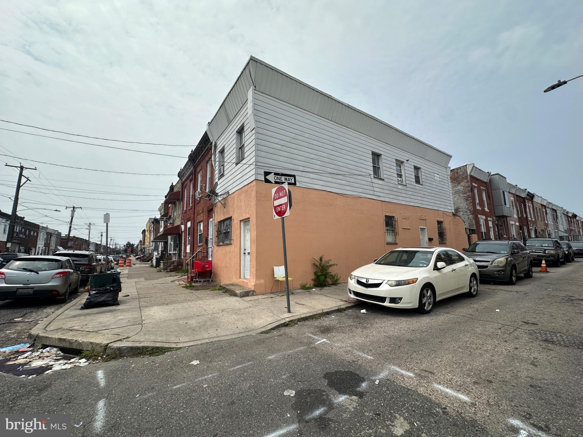 715 West Ritner Street Philadelphia, PA 19148 - Photo 2 of 19 a car parked in front of a house