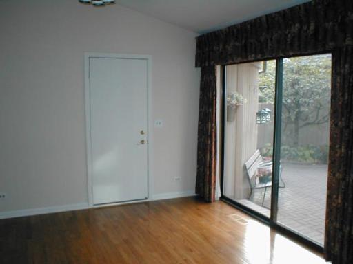 5 Shoreline Road, Unit 1209 Lake Barrington, IL 60010 - Photo 9 of 15 Gallery Image 9
