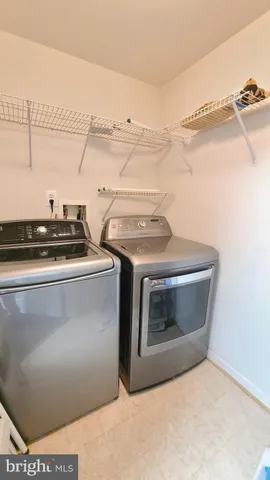 $2,400 | 1987 Teasel Court, Woodbridge, VA 22192