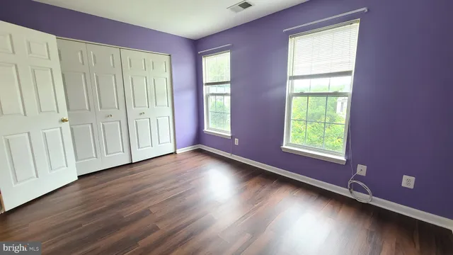 $2,400 | 1987 Teasel Court, Woodbridge, VA 22192