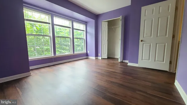 $2,400 | 1987 Teasel Court, Woodbridge, VA 22192