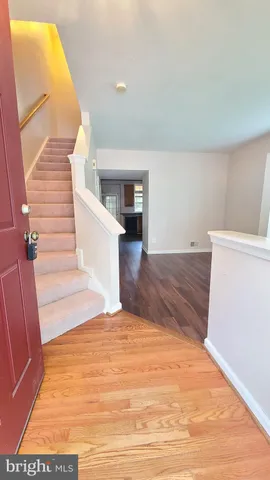 $2,400 | 1987 Teasel Court, Woodbridge, VA 22192