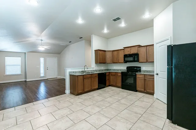$1,600 | 11207 Dover Avenue, Lubbock, TX 79424