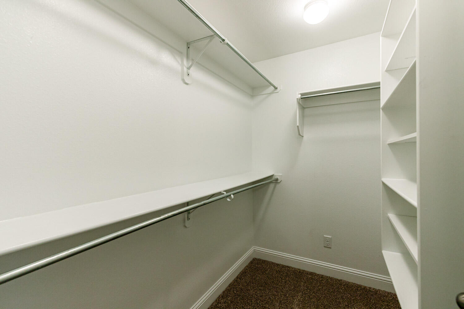 11207 Dover Avenue Lubbock, TX 79424 - Photo 9 of 18 11207 Dover Ave-40