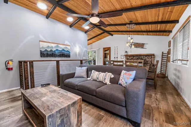 $3,400 | 42646 Constellation Drive, Big Bear Lake, CA 92315