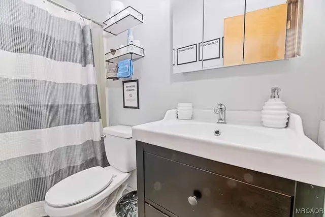 $3,400 | 42646 Constellation Drive, Big Bear Lake, CA 92315