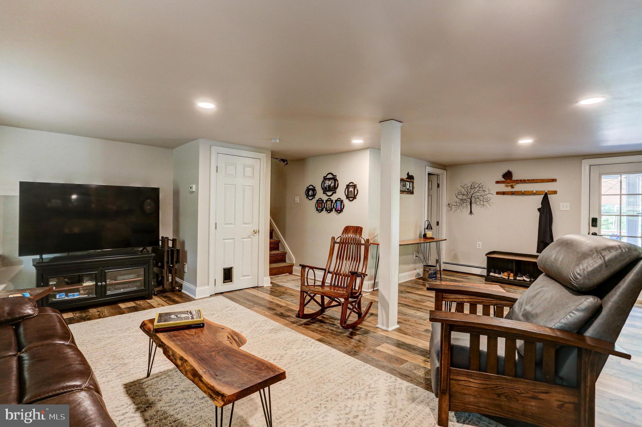 126 Cedar Hill Road Chalfont, PA 18914 - Photo 19 of 64 Family room