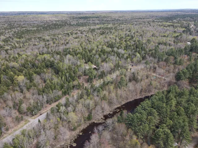 $299,500 | 823 Grindstone Road, East Millinocket, ME 04460