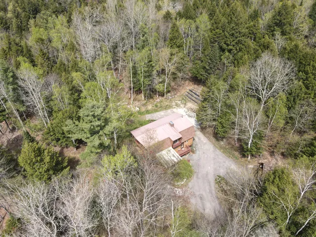 $299,500 | 823 Grindstone Road, East Millinocket, ME 04460