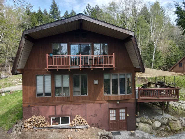 $299,500 | 823 Grindstone Road, East Millinocket, ME 04460
