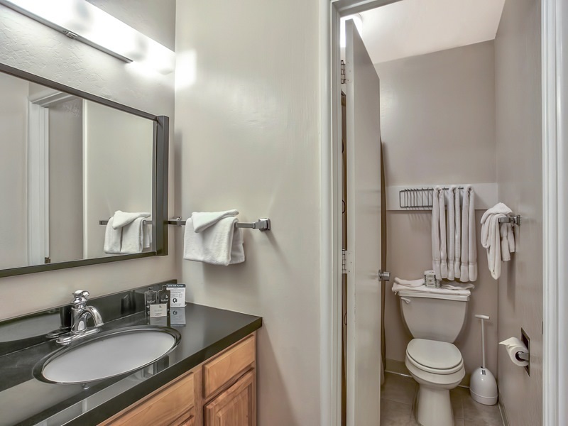 15775 Donner Pass Road, Unit 226 Truckee, CA 96161 - Photo 9 of 13 Gallery Image 9