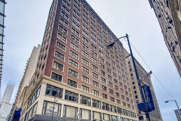 $2,575 | 5 North Wabash Avenue, Unit 1402, Chicago, IL 60602