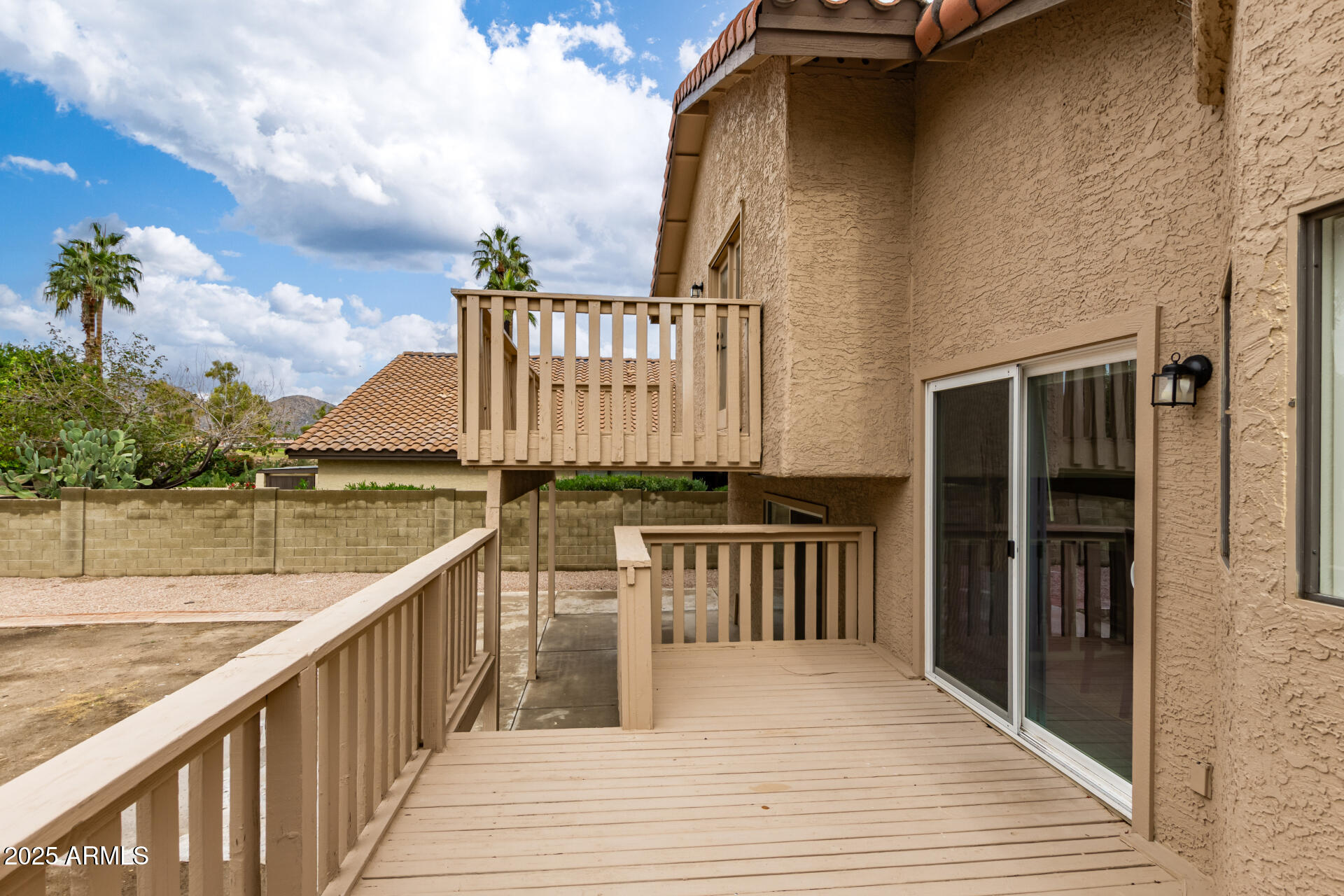 13042 South 42nd Street Phoenix, AZ 85044 - Photo 25 of 39 a view of balcony and deck