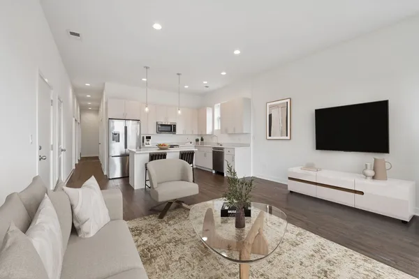 $3,900 | 1952 West Ohio Street, Unit 3E, Chicago, IL 60622