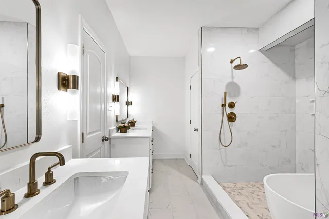 $485,000 | 12833 Port Hudson-Pride Road, Zachary, LA 70791