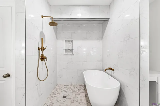 $485,000 | 12833 Port Hudson-Pride Road, Zachary, LA 70791