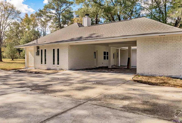 $485,000 | 12833 Port Hudson-Pride Road, Zachary, LA 70791