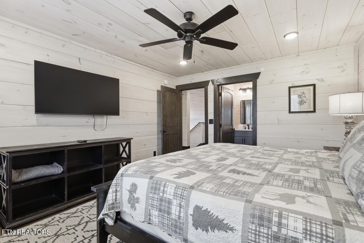 3032 Ridge Top Resort Way Pigeon Forge, TN 37876 - Photo 23 of 42 8DF4F89D-C100-4FC6-9255-850881599174