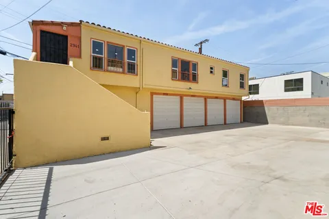 $599,000 | 2941 Redondo Boulevard, Los Angeles, CA 90016