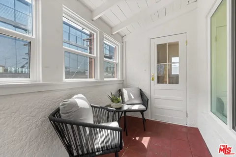 $599,000 | 2941 Redondo Boulevard, Los Angeles, CA 90016