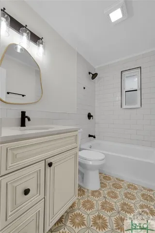 $1,925 | 206 Seminole Street, Savannah, GA 31406