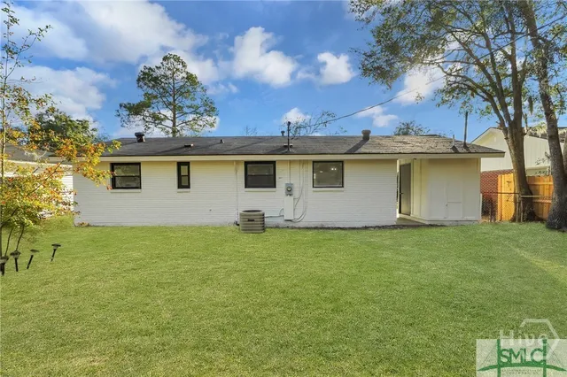 $1,925 | 206 Seminole Street, Savannah, GA 31406