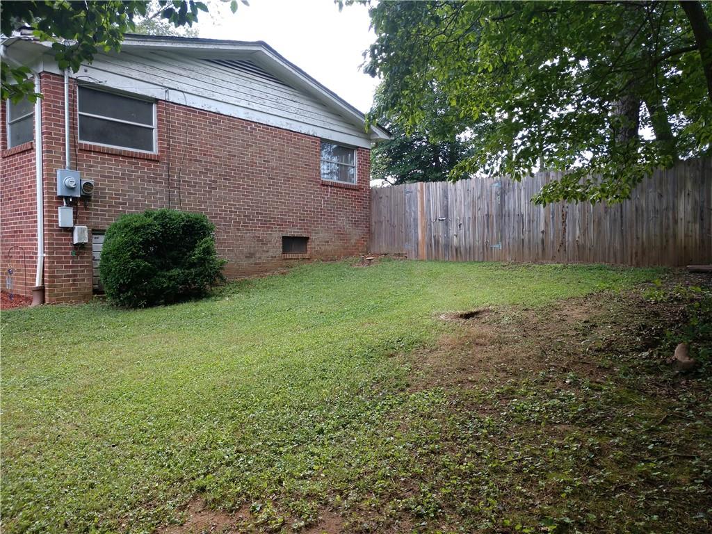3919 Idlewood Road Hickory, NC 28601 - Photo 2 of 46 Gallery Image 2