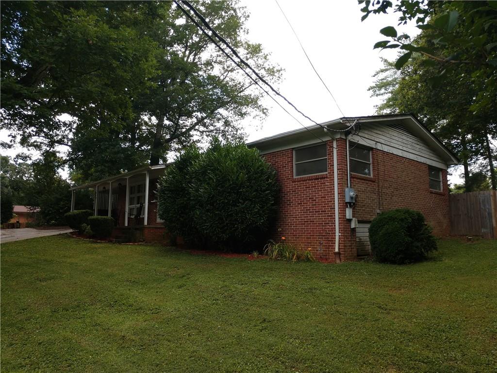 3919 Idlewood Road Hickory, NC 28601 - Photo 3 of 46 Gallery Image 3