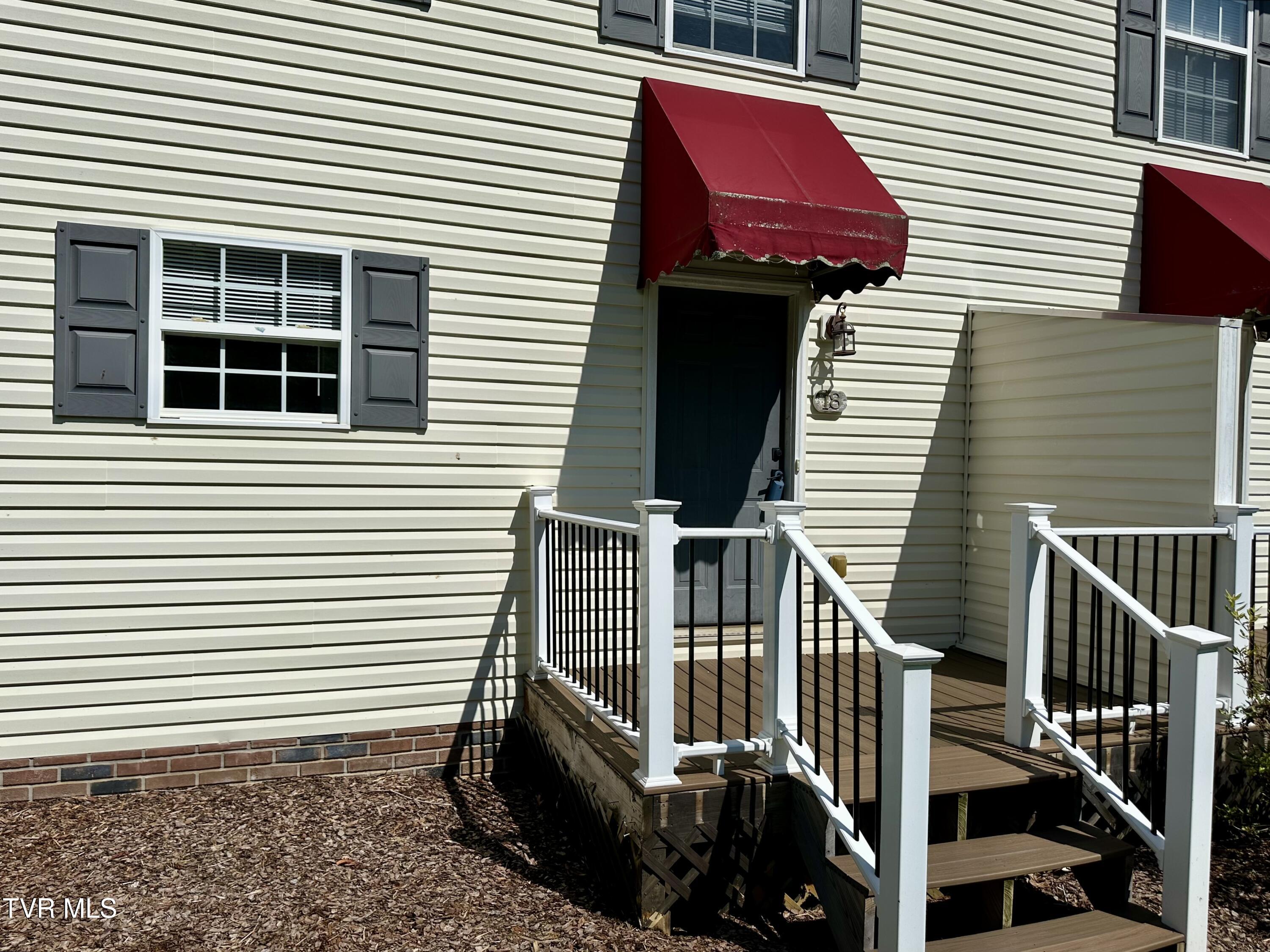 2201 Cherokee Road, Unit 18 Johnson City, TN 37604 - Photo 3 of 16 IMG_9266