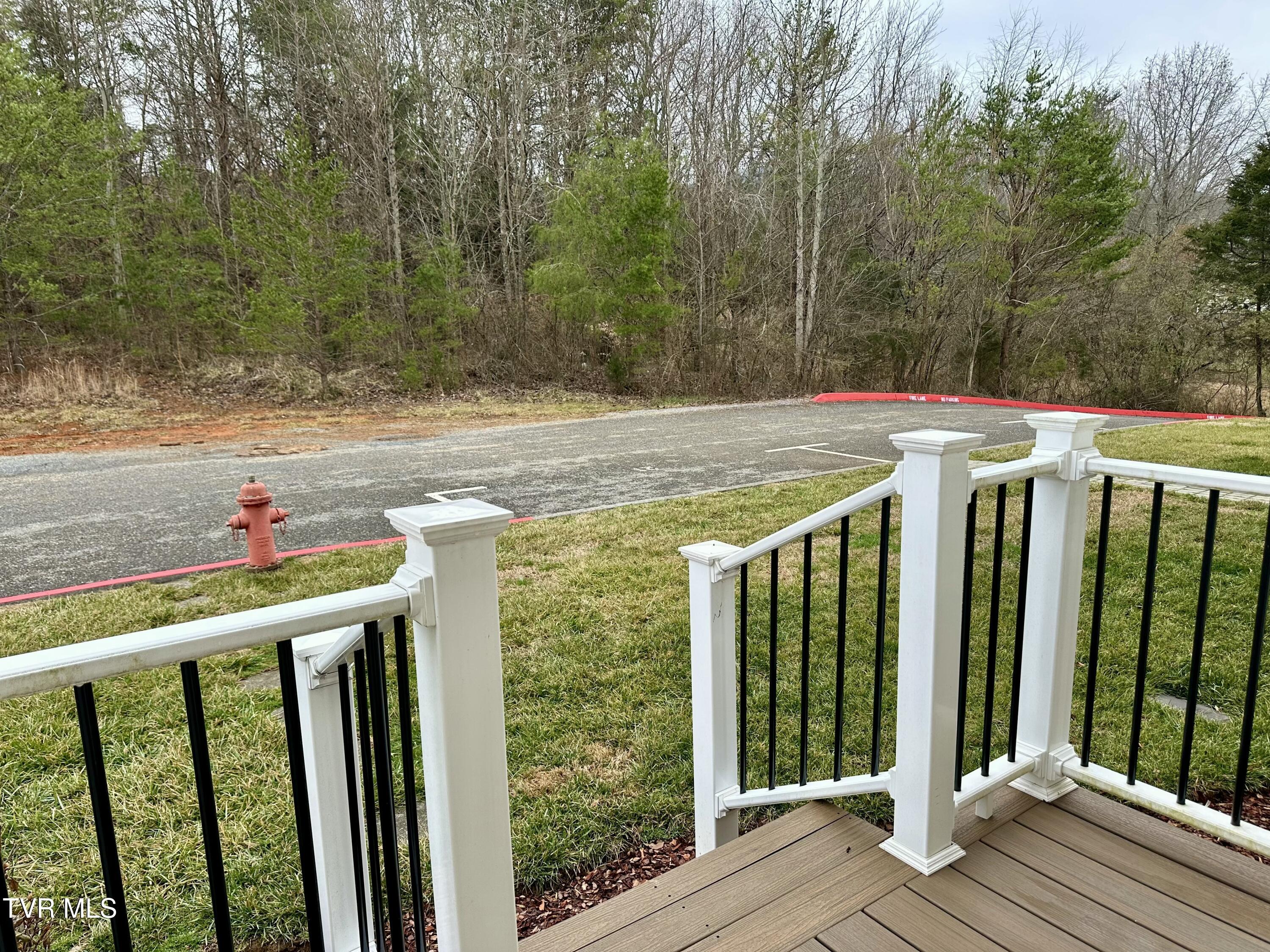 2201 Cherokee Road, Unit 18 Johnson City, TN 37604 - Photo 4 of 16 tempImageSNoNYD