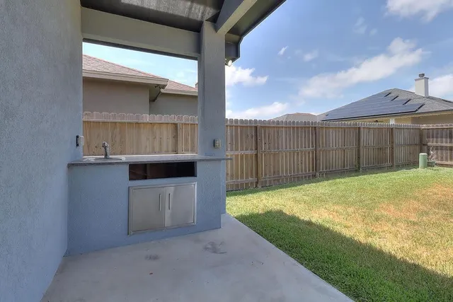 $2,800 | 8206 Denali Drive, Corpus Christi, TX 78414